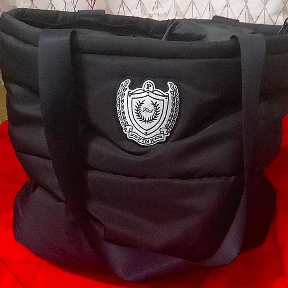 PINK VICTORIA SECRET  BLACK PUFFER SHOULDER BAG
